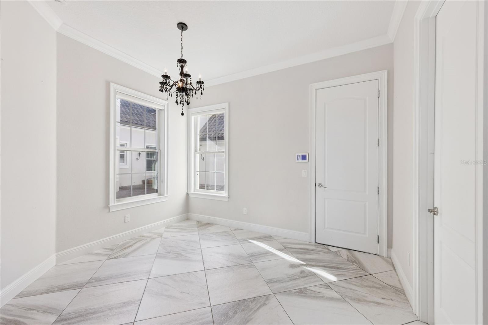 Image 4 of 55 For 7567 Green Mountain Way