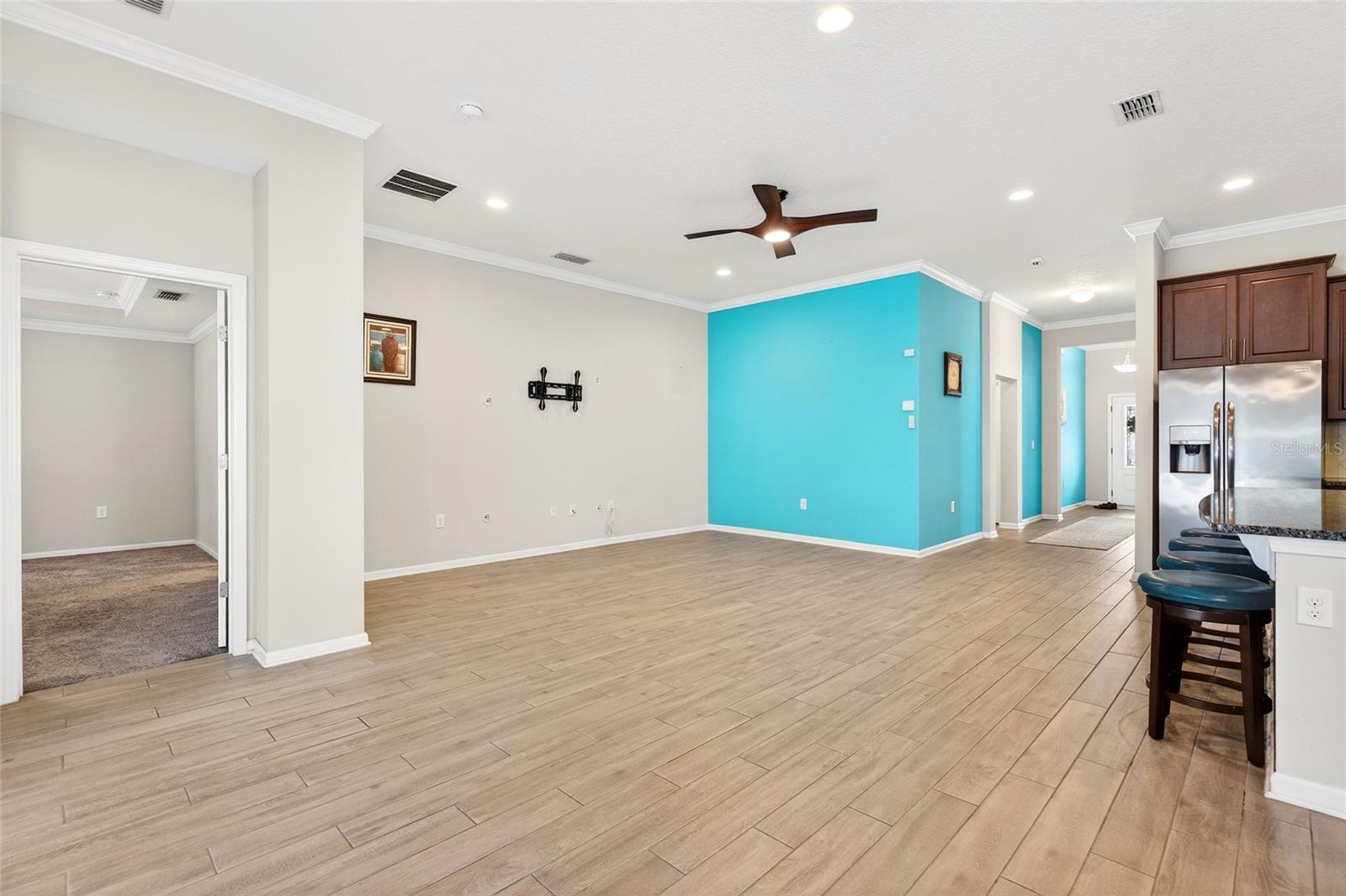 Image 12 of 41 For 138 Hummingbird Place