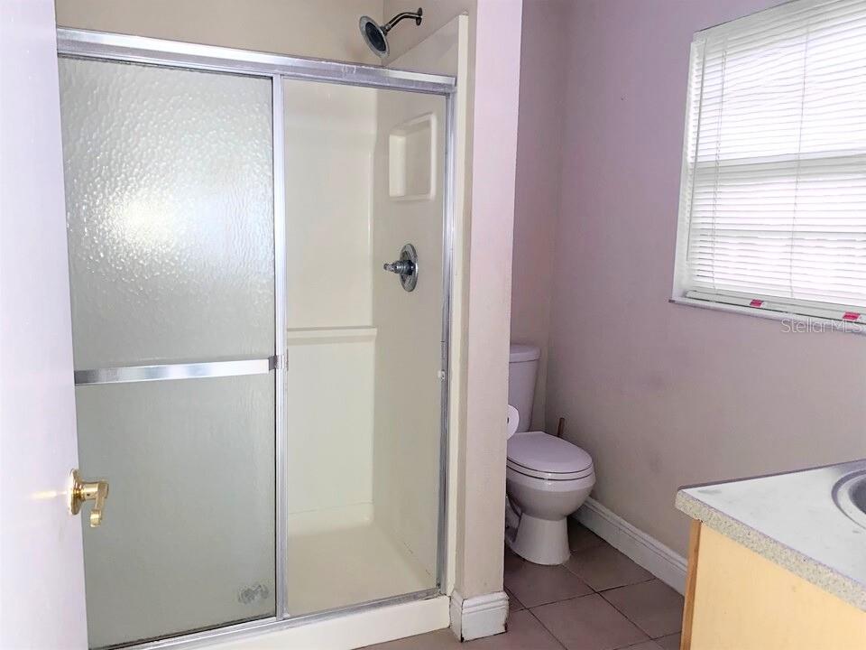 Image 4 of 9 For 14122 Newcomb Avenue