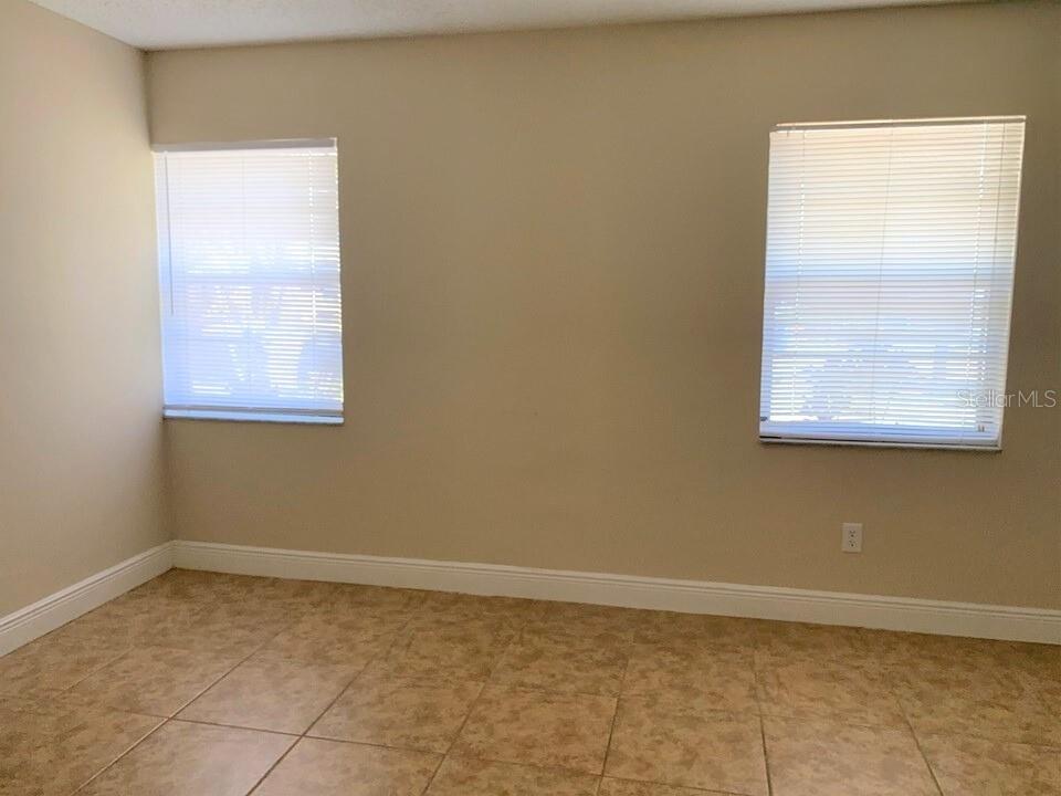 Image 5 of 9 For 14122 Newcomb Avenue