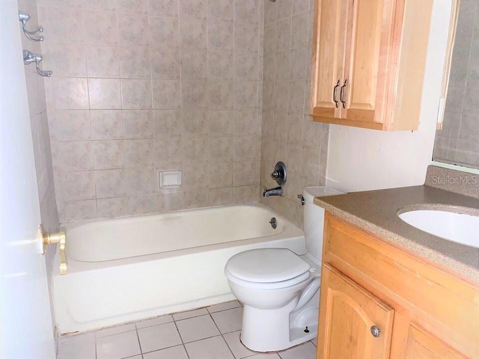 Image 6 of 9 For 14122 Newcomb Avenue