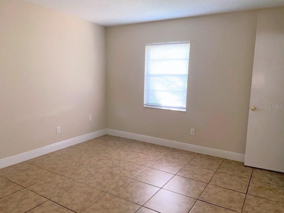 Image 7 of 9 For 14122 Newcomb Avenue