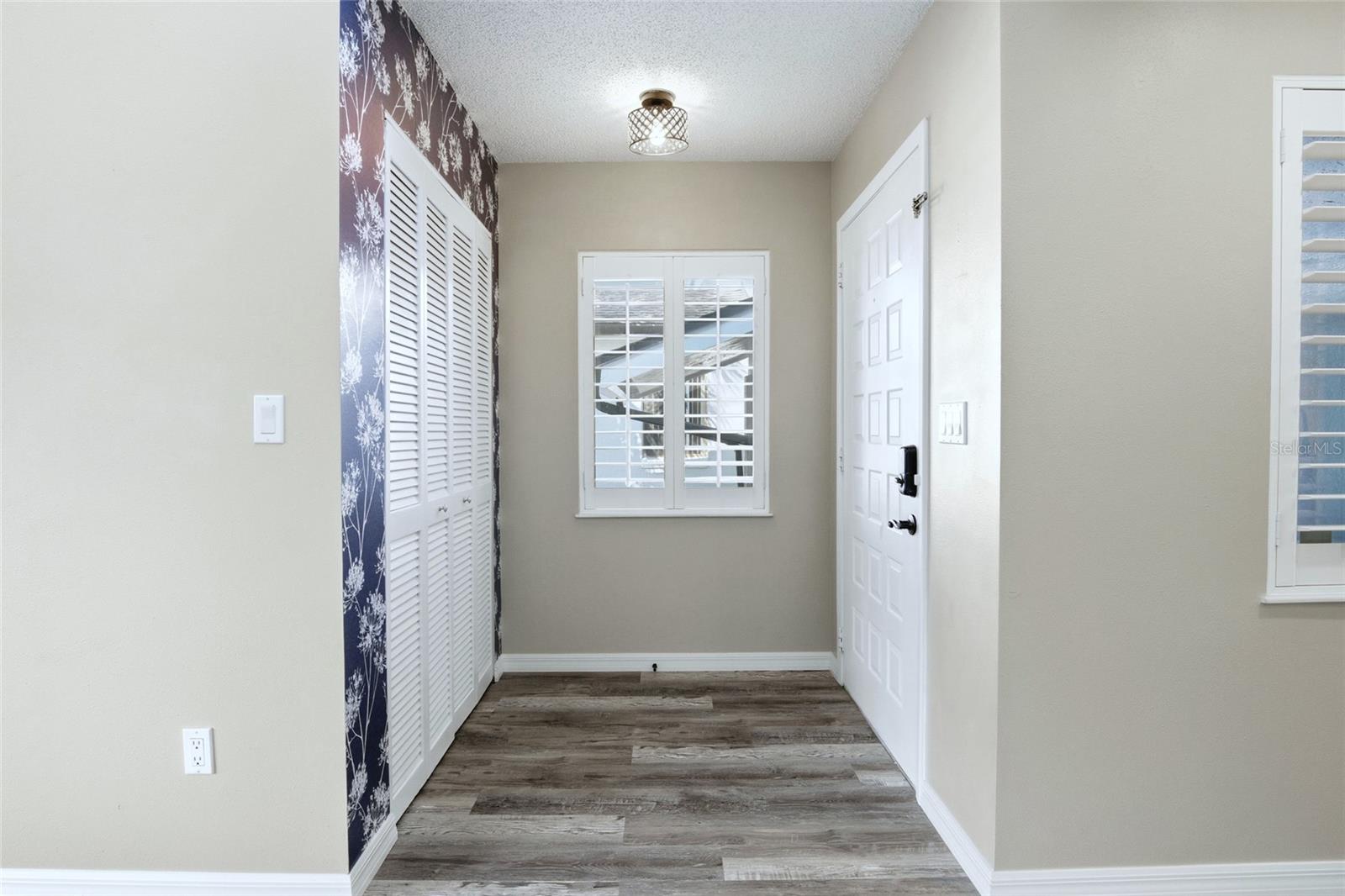 Image 4 of 41 For 551 Finchley Road 551