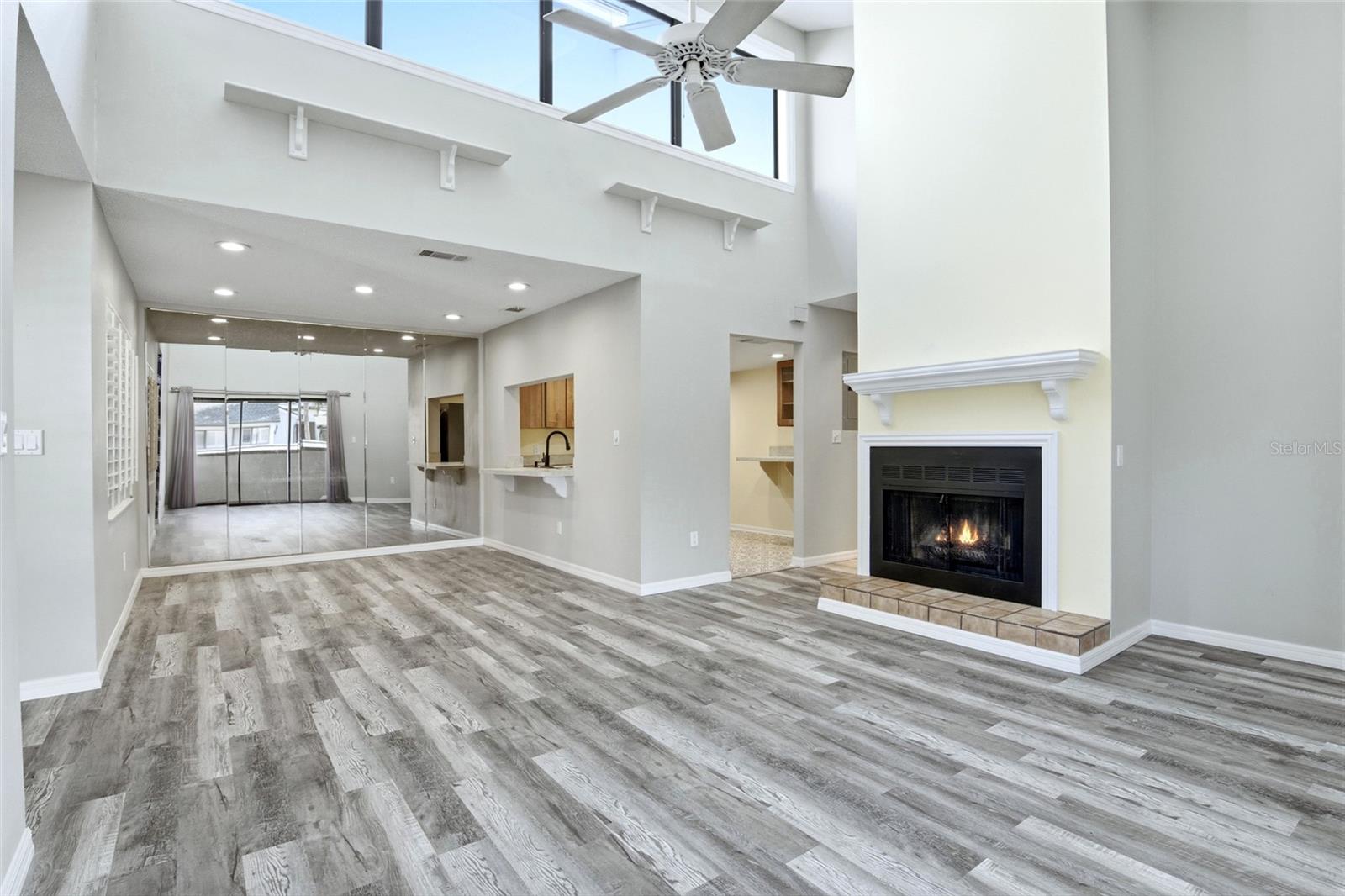 Image 6 of 41 For 551 Finchley Road 551