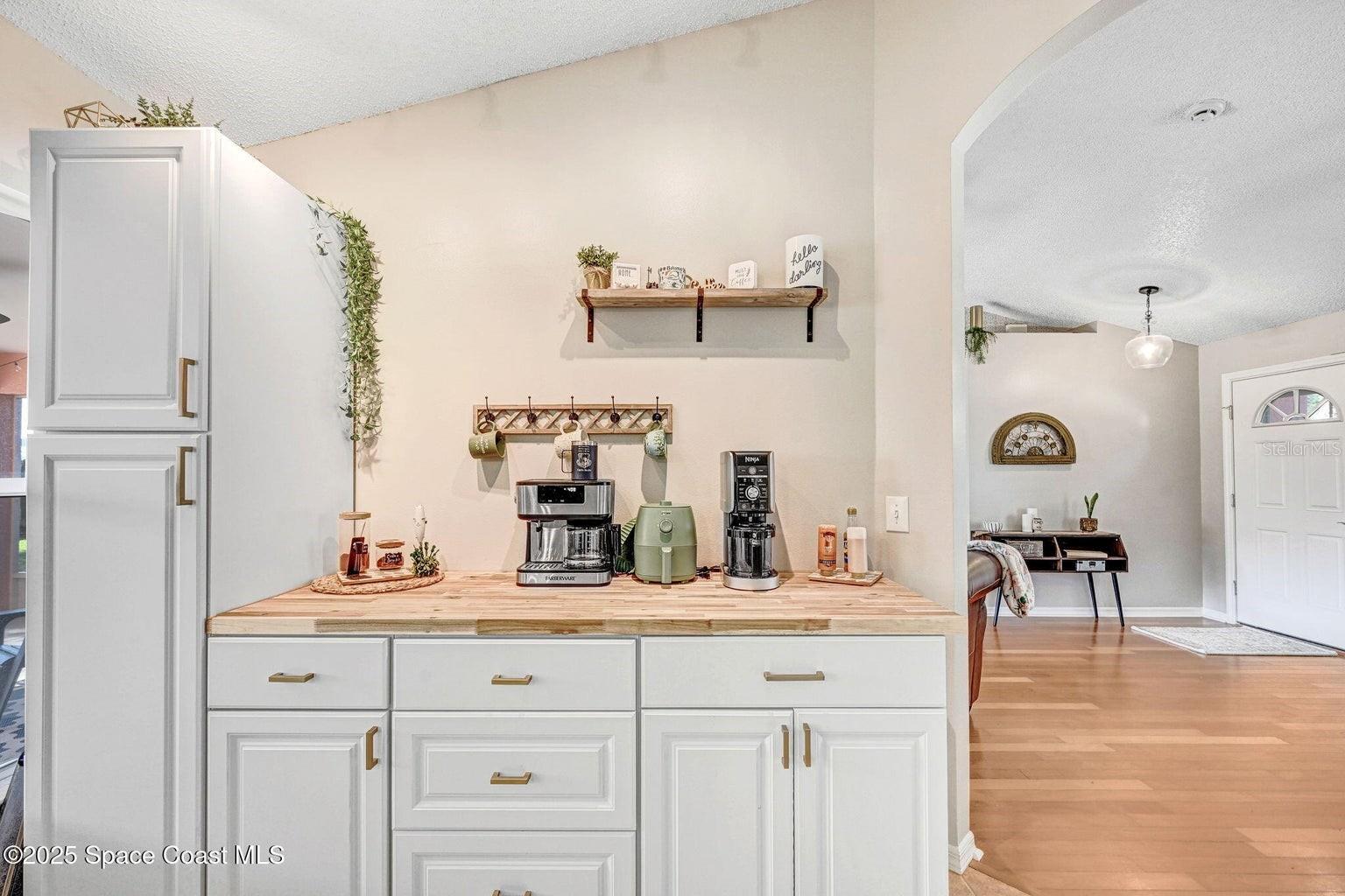 Image 11 of 45 For 2015 Blue Ridge Avenue