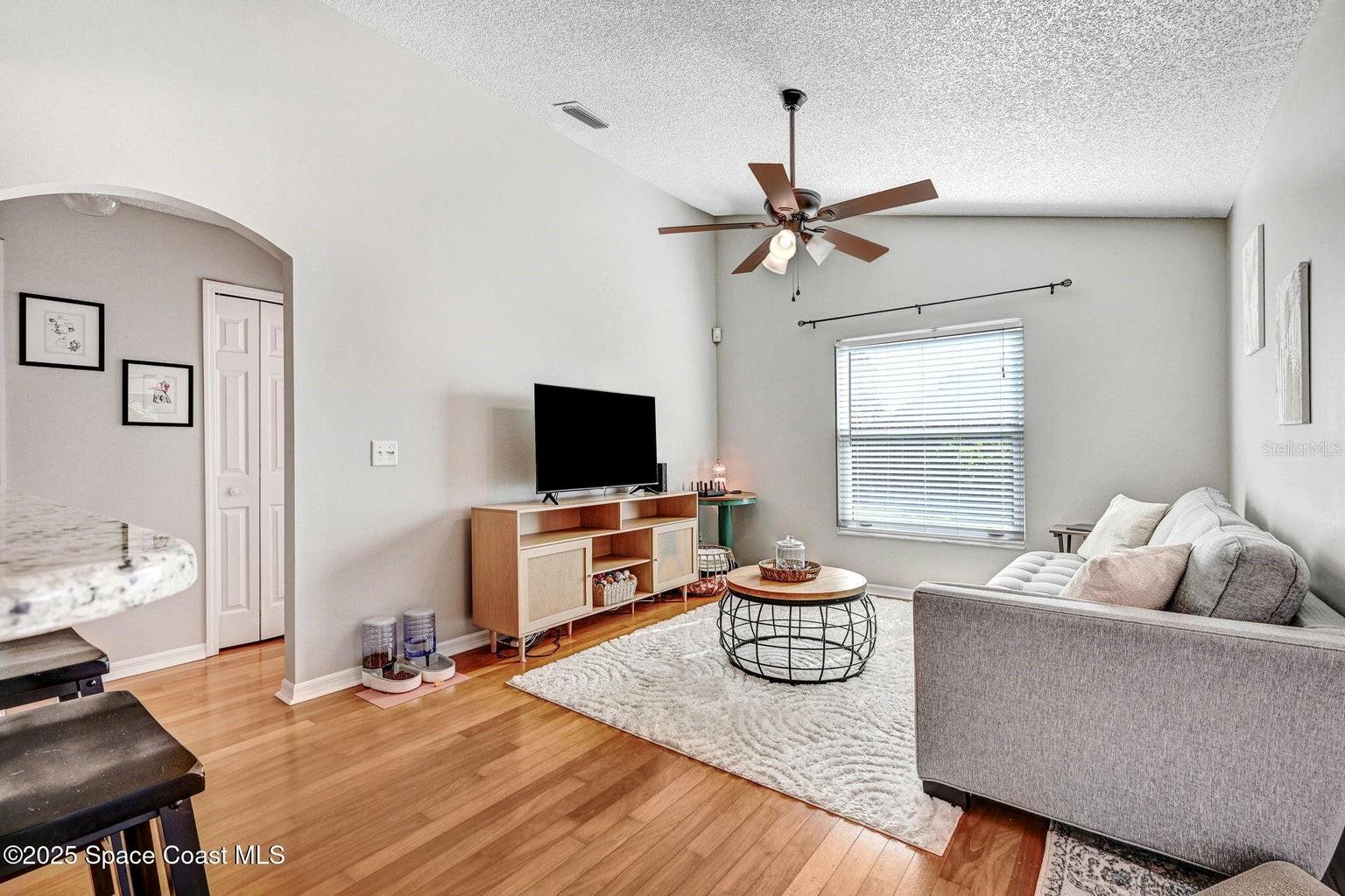 Image 16 of 45 For 2015 Blue Ridge Avenue