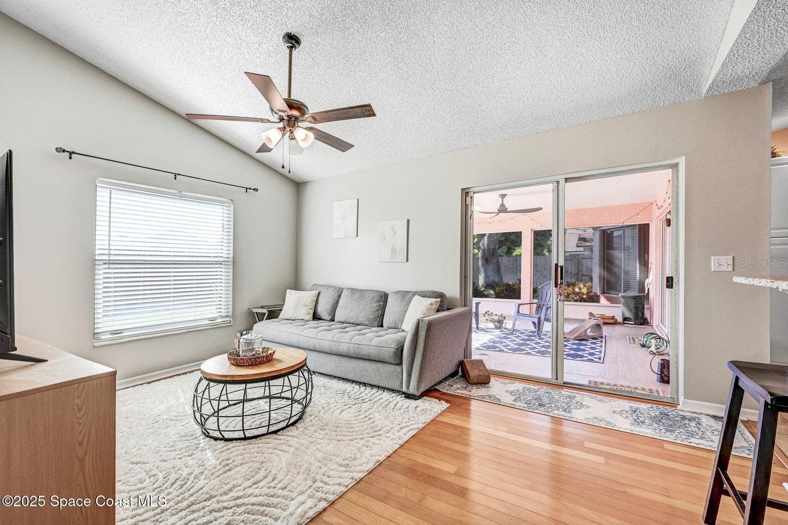 Image 18 of 45 For 2015 Blue Ridge Avenue