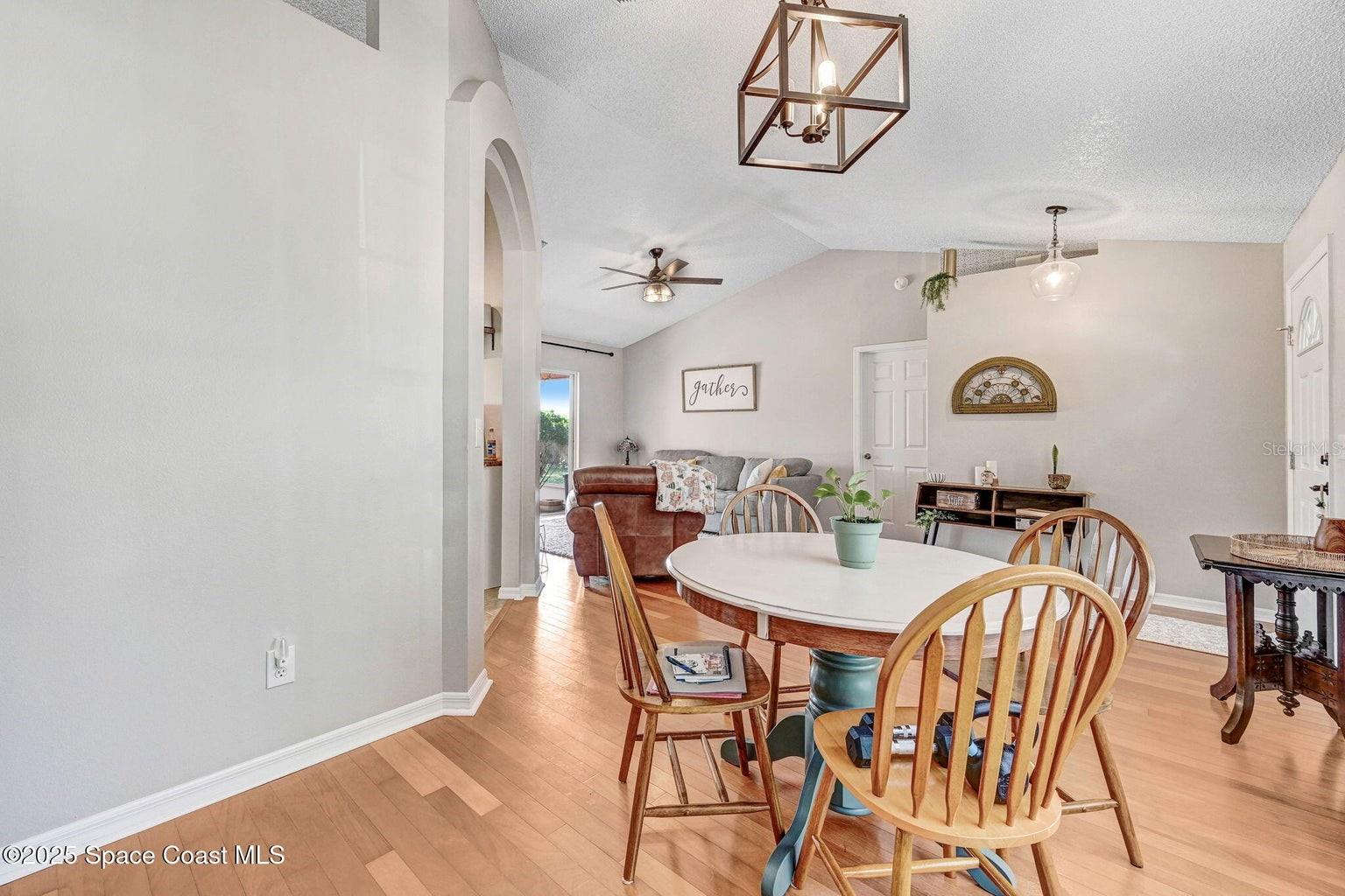 Image 7 of 45 For 2015 Blue Ridge Avenue