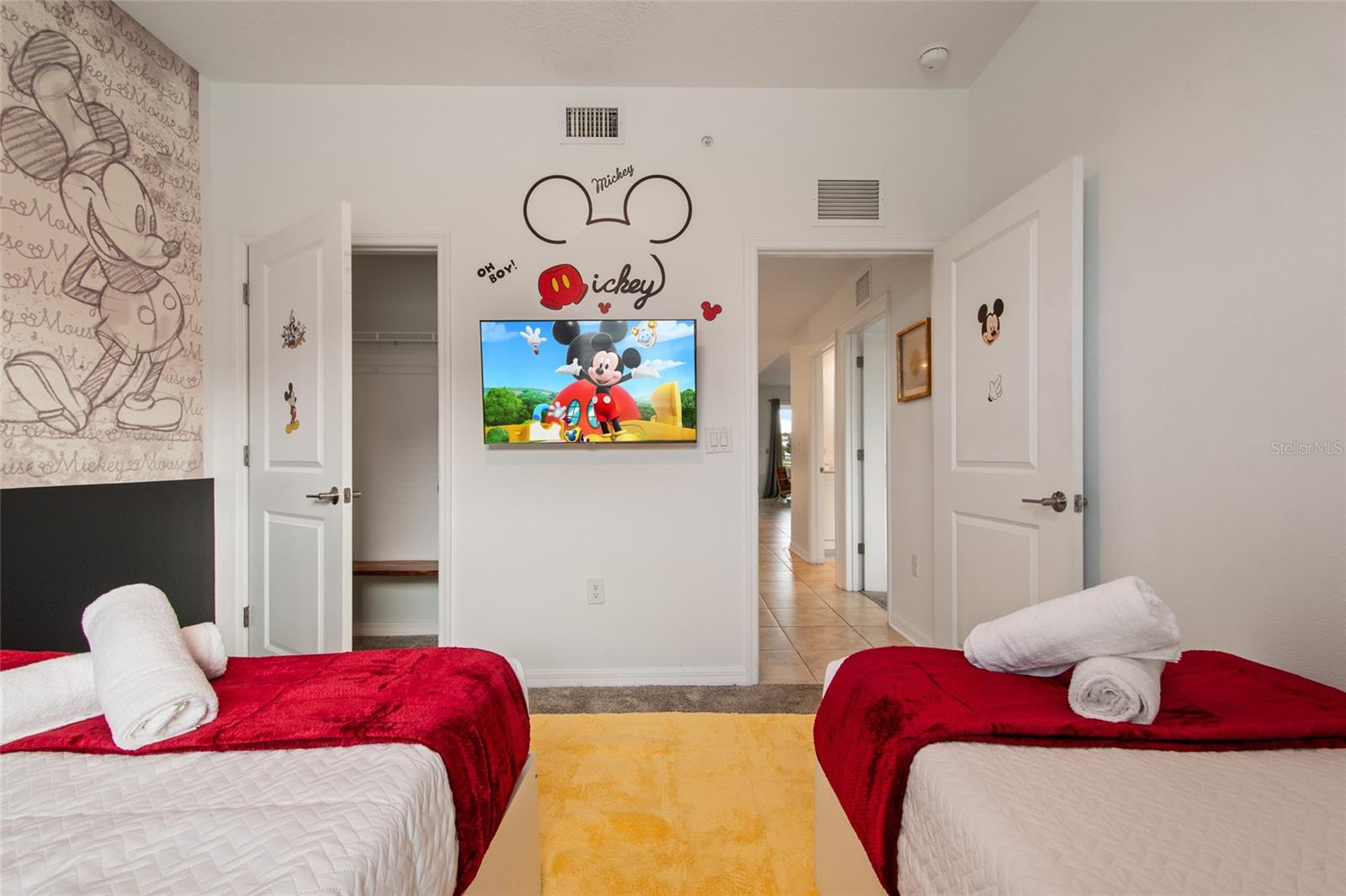 Image 26 of 34 For 3191 Paradox Circle 108