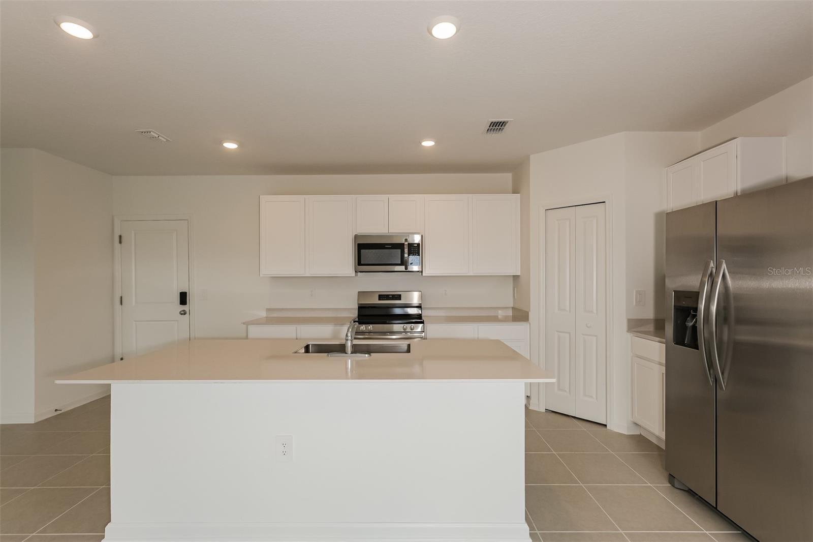 Image 5 of 17 For 3683 Hardman Drive