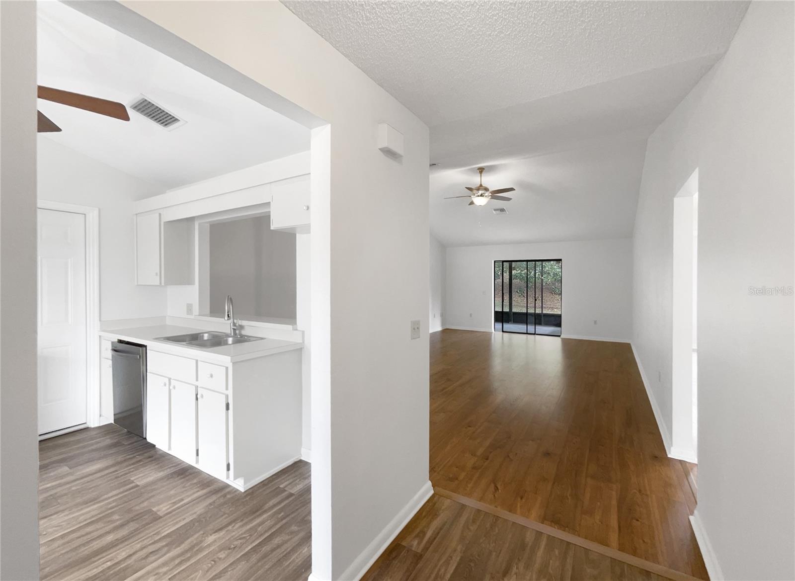 Image 10 of 25 For 93 Hillside Drive