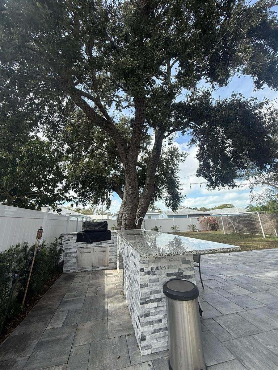 Image 15 of 20 For 13272 Helm Street