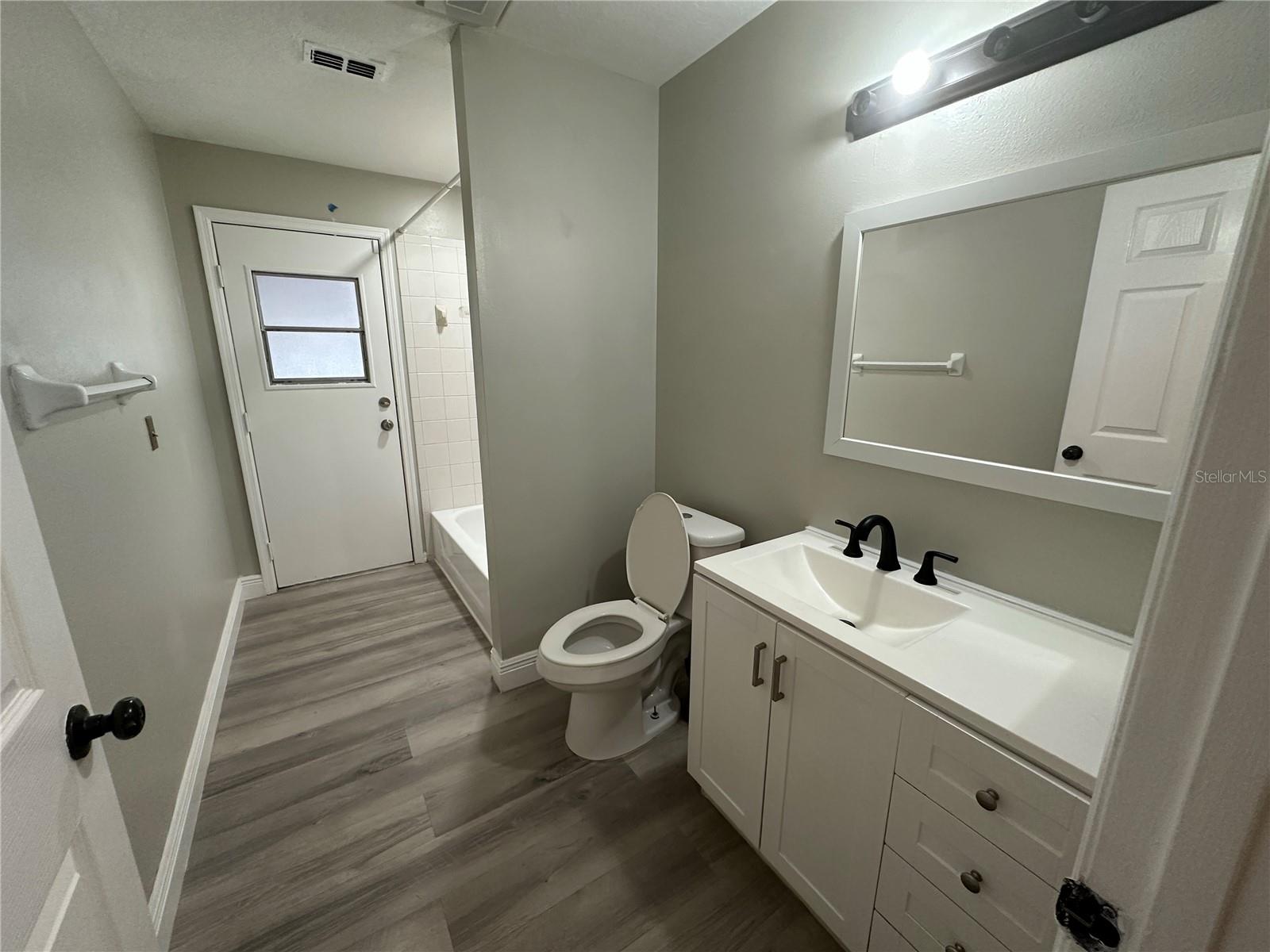 Image 22 of 27 For 6498 Royal Tern Street