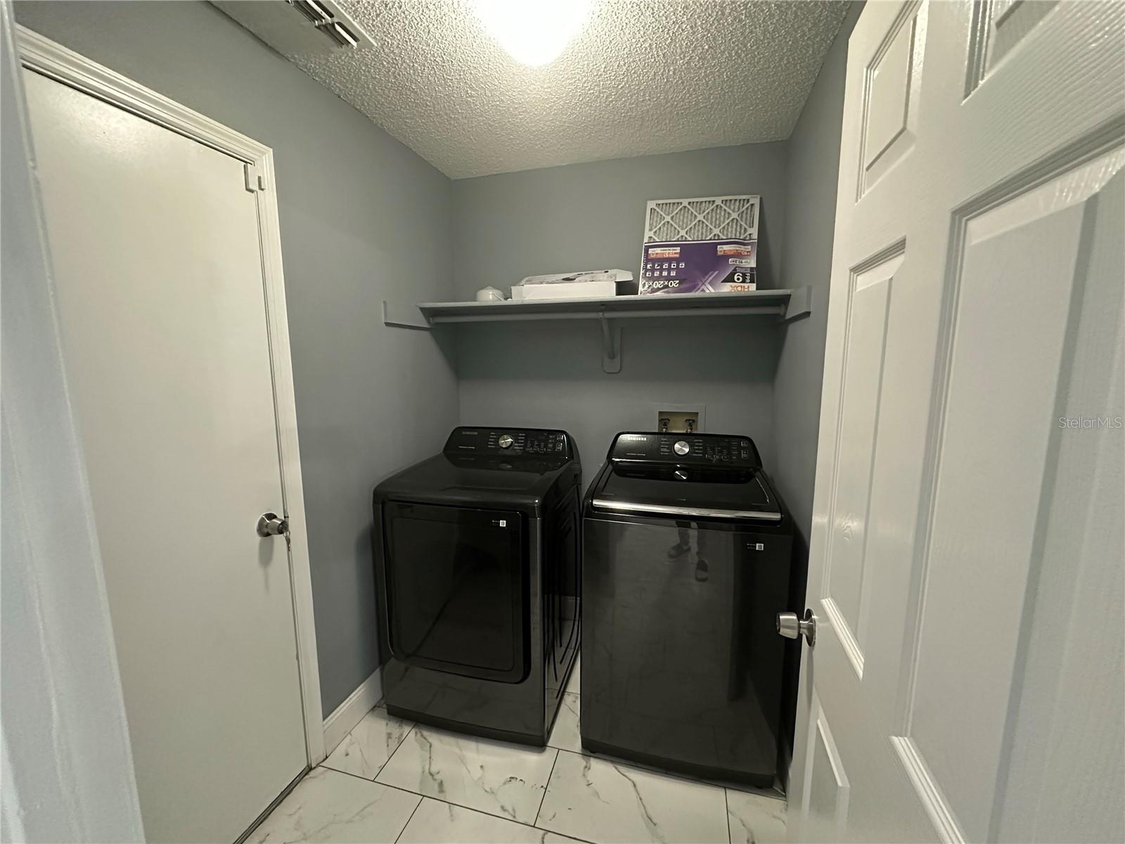 Image 23 of 27 For 6498 Royal Tern Street