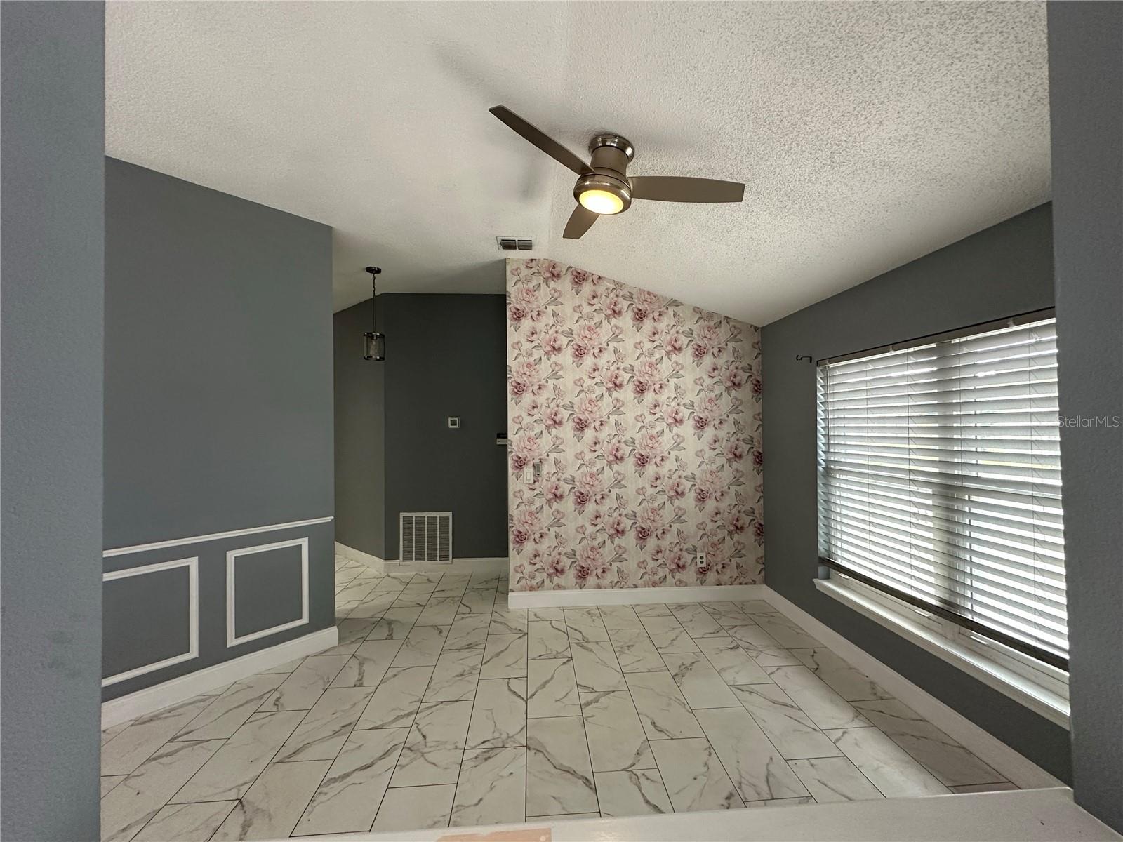 Image 5 of 27 For 6498 Royal Tern Street