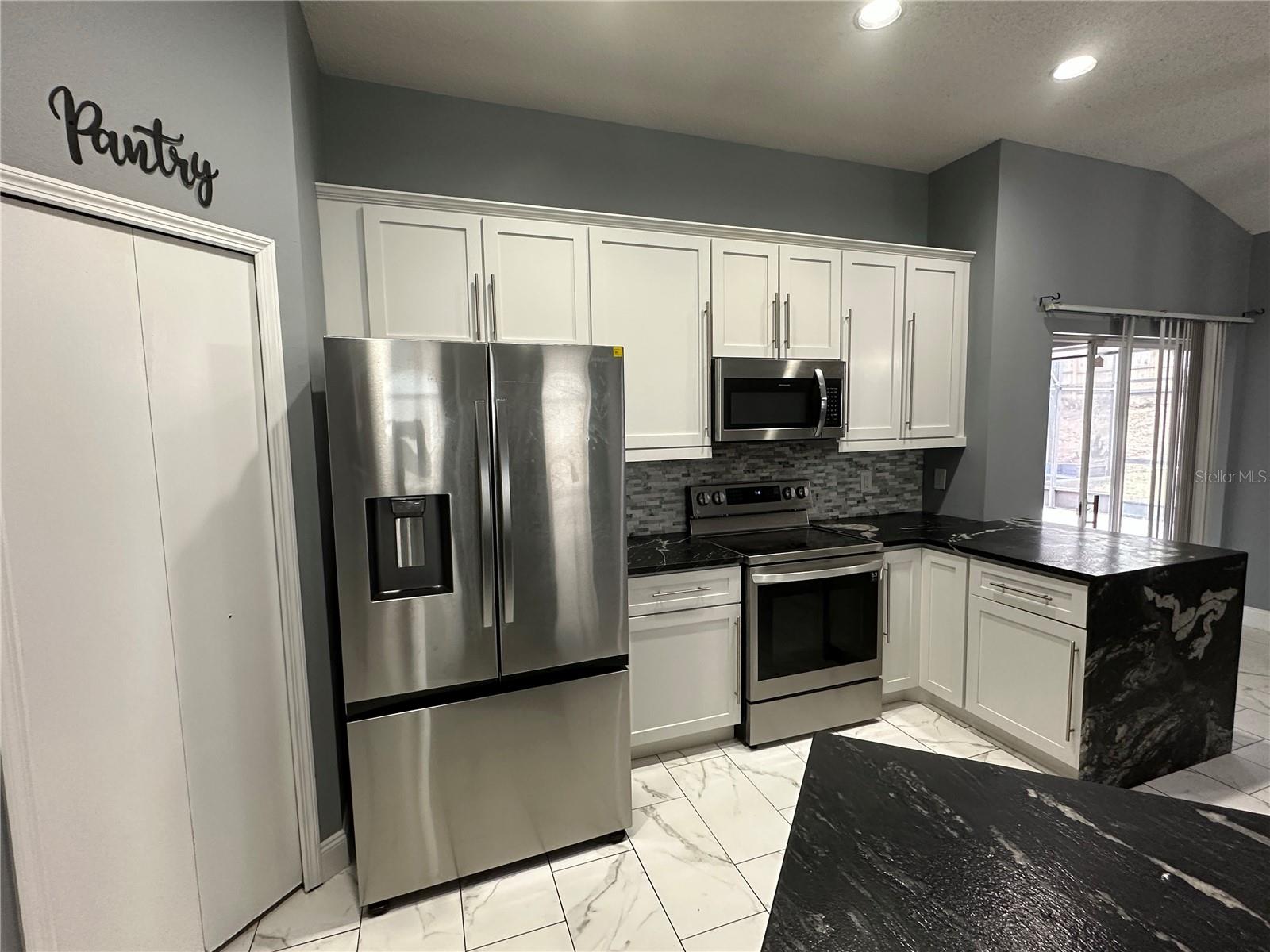 Image 8 of 27 For 6498 Royal Tern Street