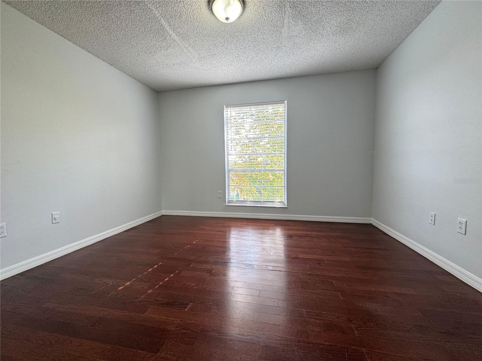 Image 16 of 20 For 1742 Potomac Court 1742