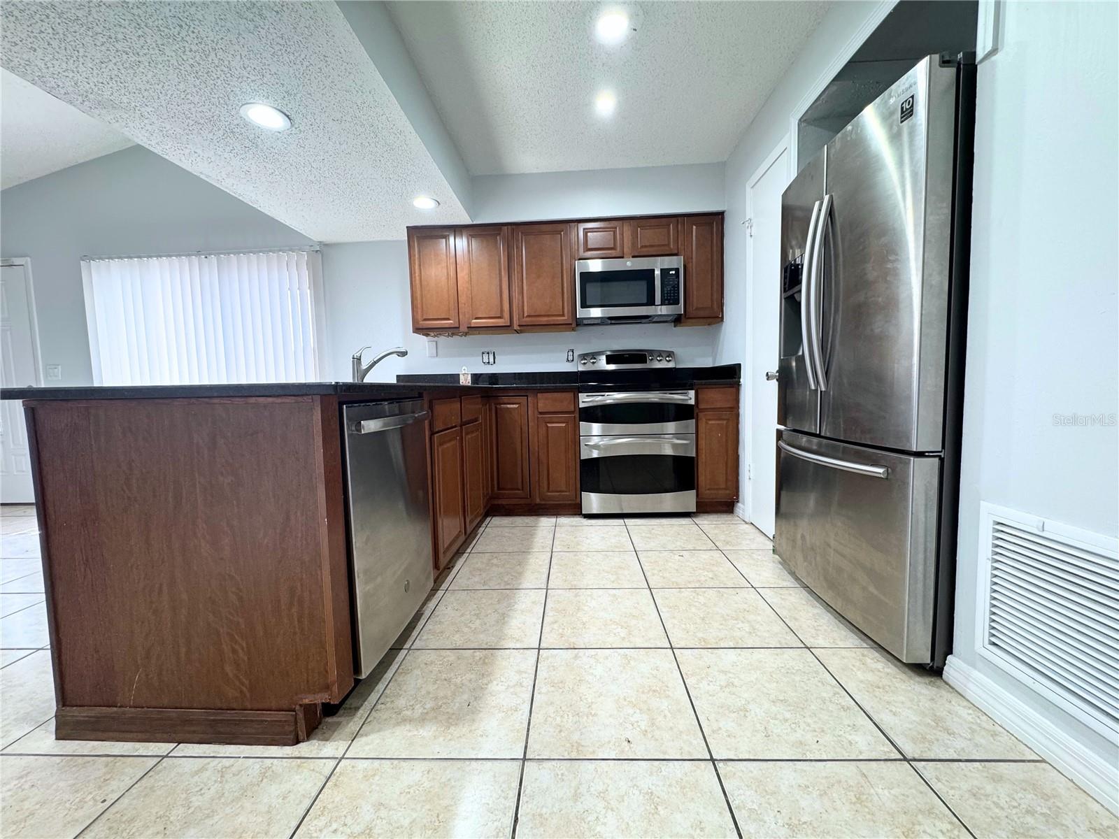 Image 3 of 20 For 1742 Potomac Court 1742