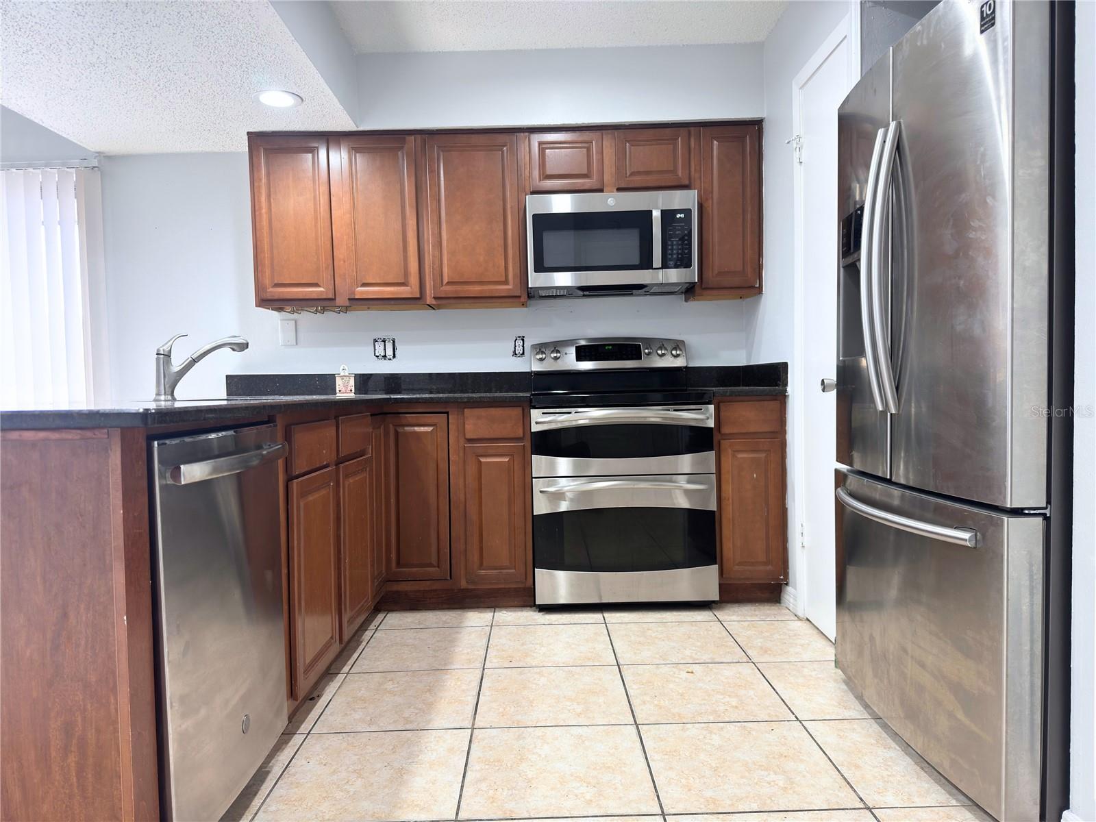 Image 5 of 20 For 1742 Potomac Court 1742