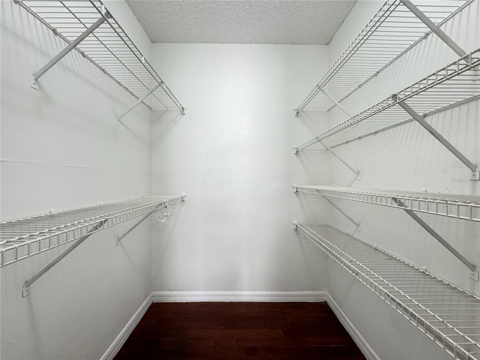 Image 9 of 20 For 1742 Potomac Court 1742