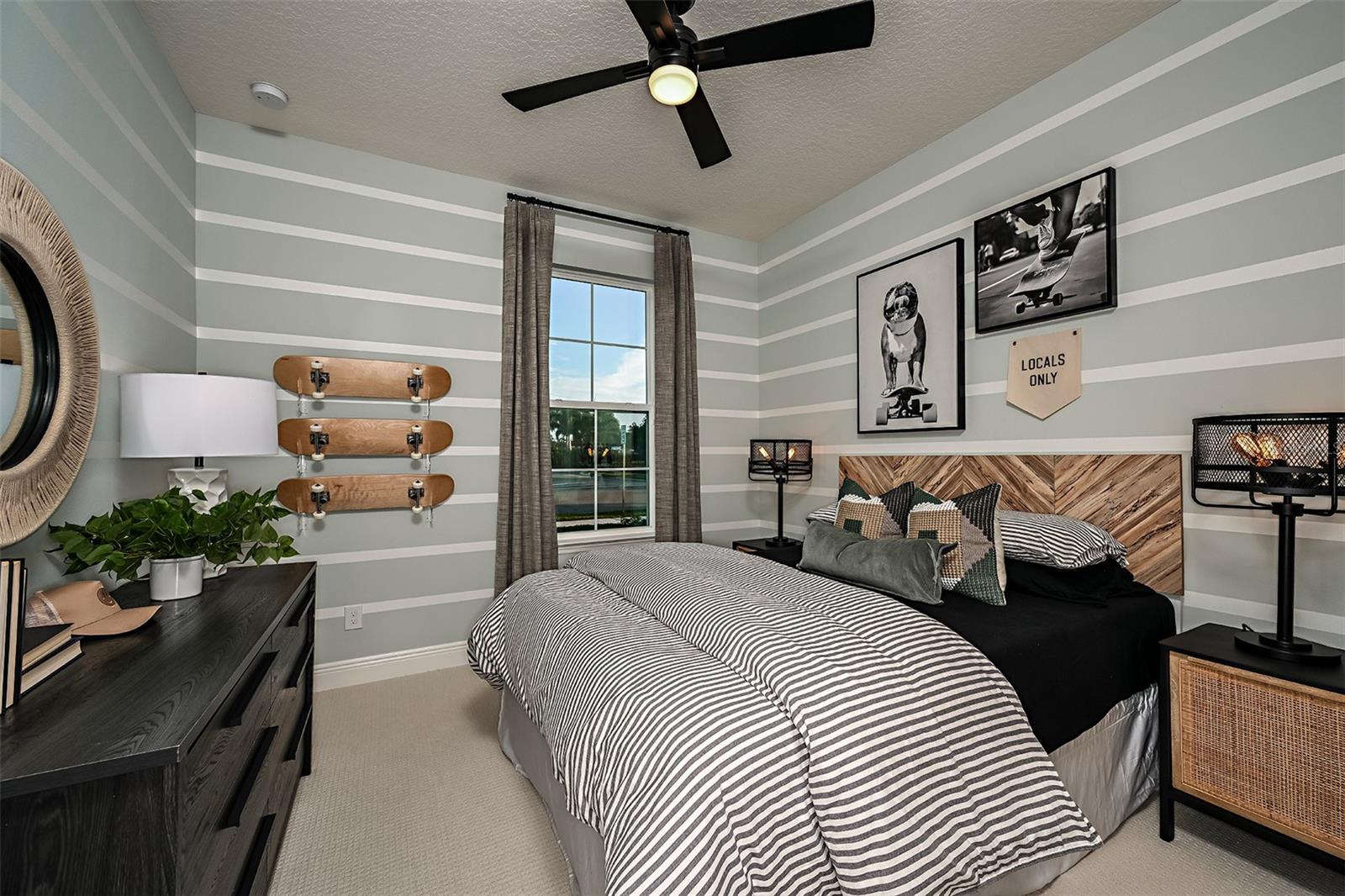 Image 20 of 29 For 2063 Killian Drive Ne