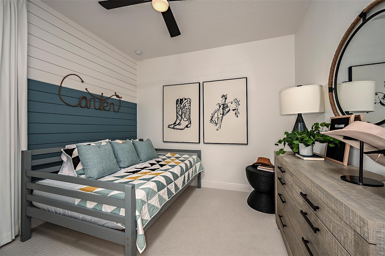 Image 21 of 29 For 2063 Killian Drive Ne