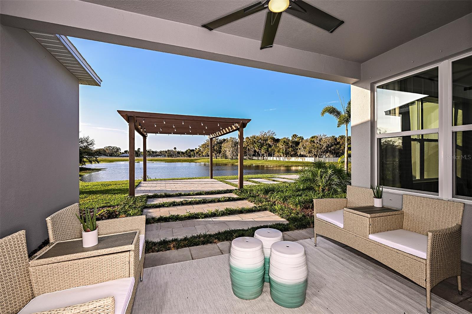 Image 27 of 29 For 2063 Killian Drive Ne