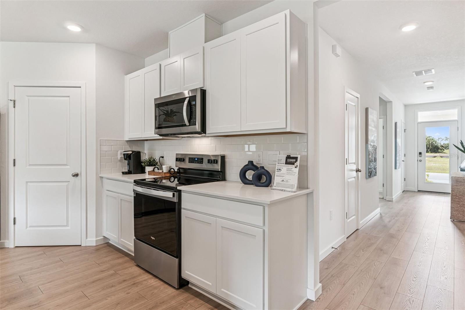 Image 11 of 70 For 2821 House Finch Road