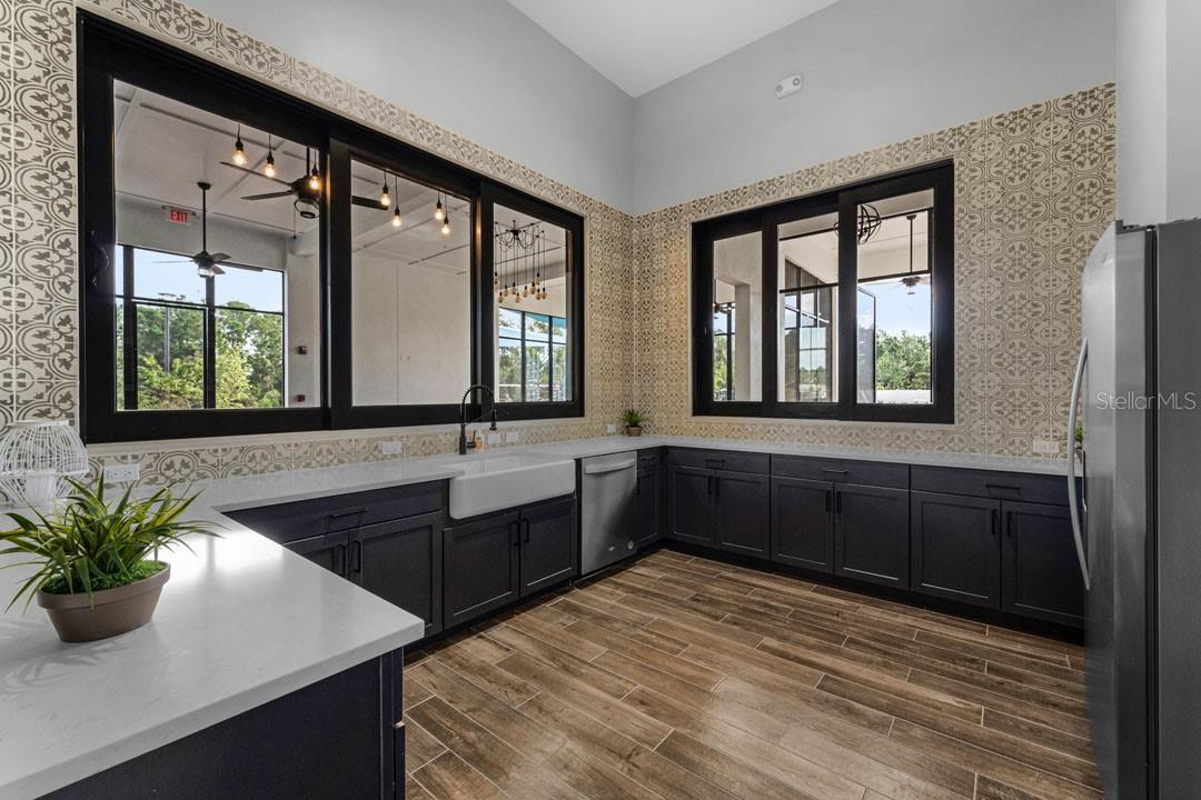 Image 41 of 70 For 2821 House Finch Road