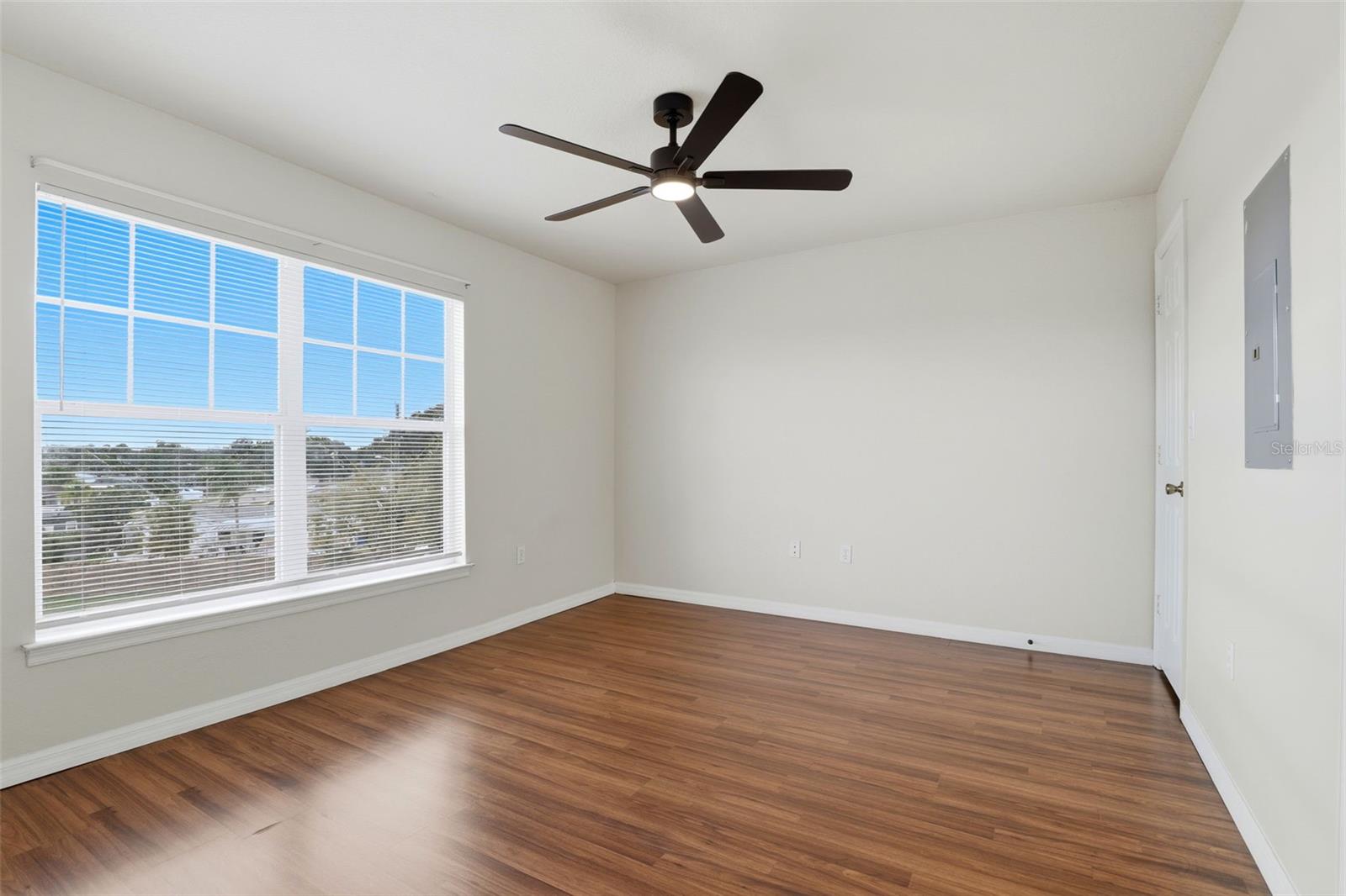 Image 21 of 28 For 5526 Pga Boulevard Nw 4937