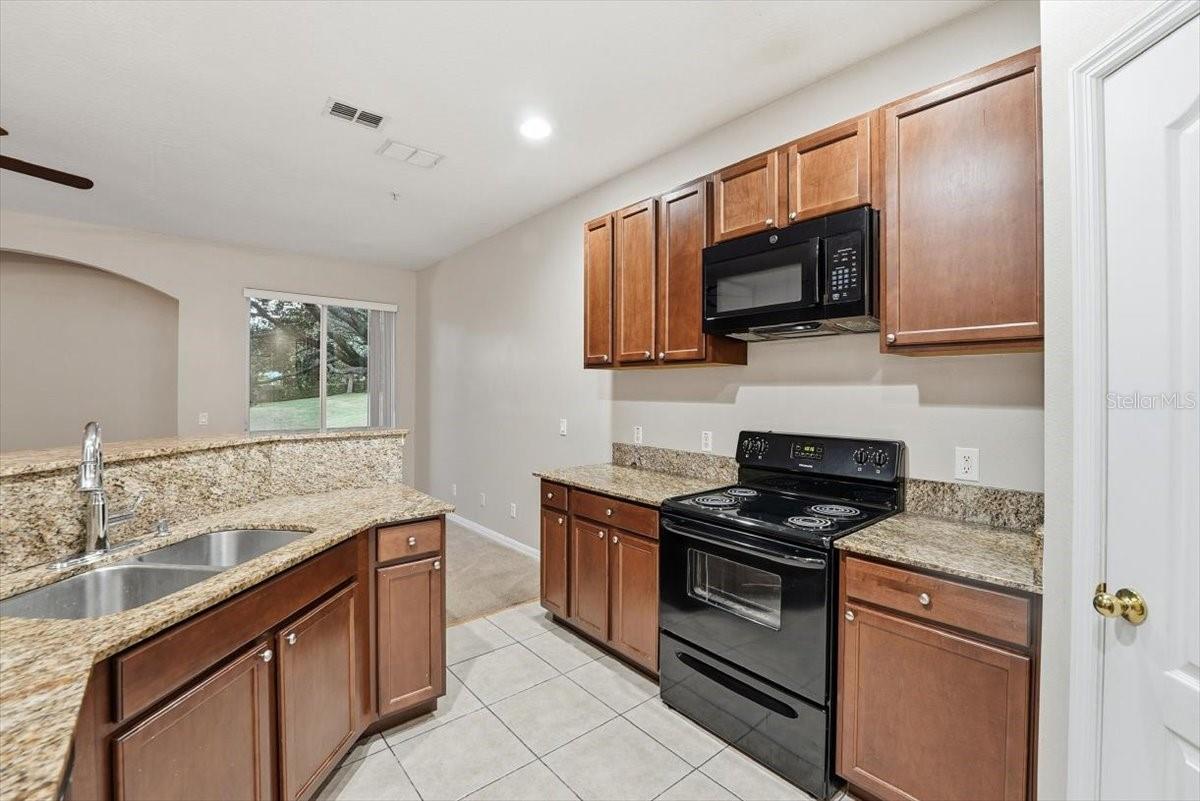 Image 6 of 16 For 757 Ashworth Overlook Drive A