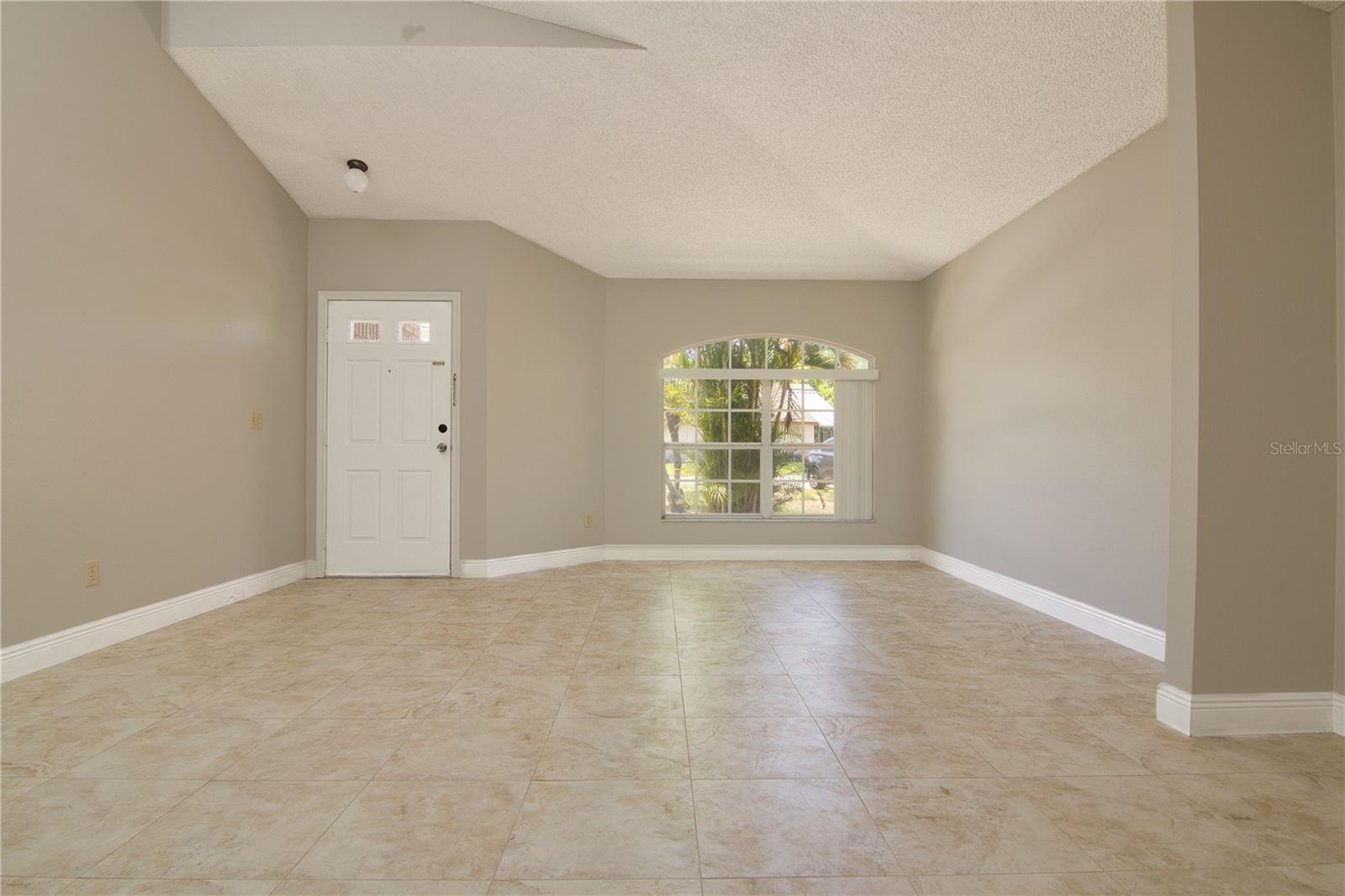 Image 4 of 18 For 4521 Bridgeton Lane