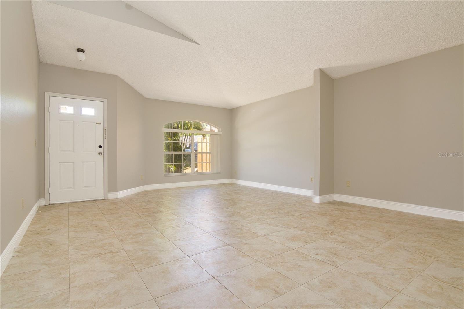 Image 5 of 18 For 4521 Bridgeton Lane