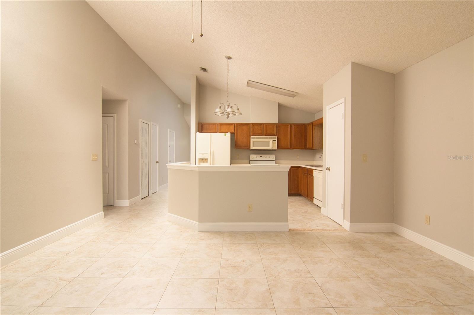 Image 8 of 18 For 4521 Bridgeton Lane