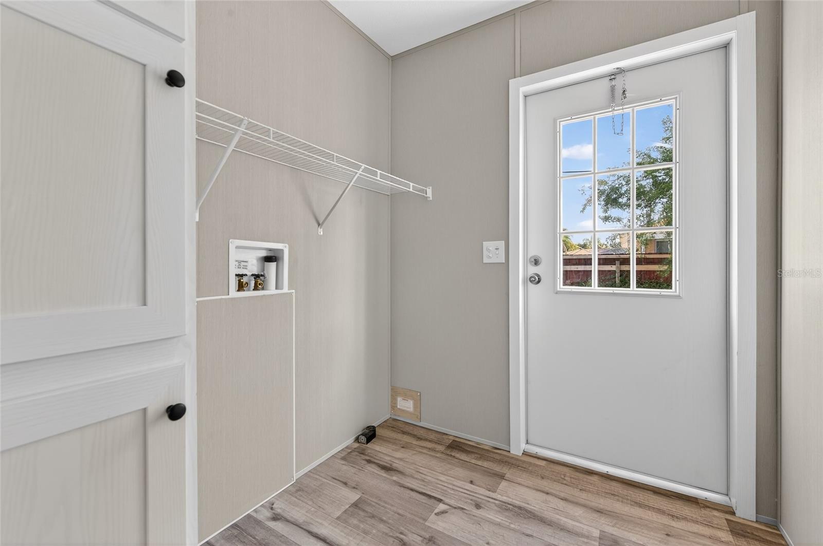 Image 18 of 31 For 1913 Woodcrest Drive