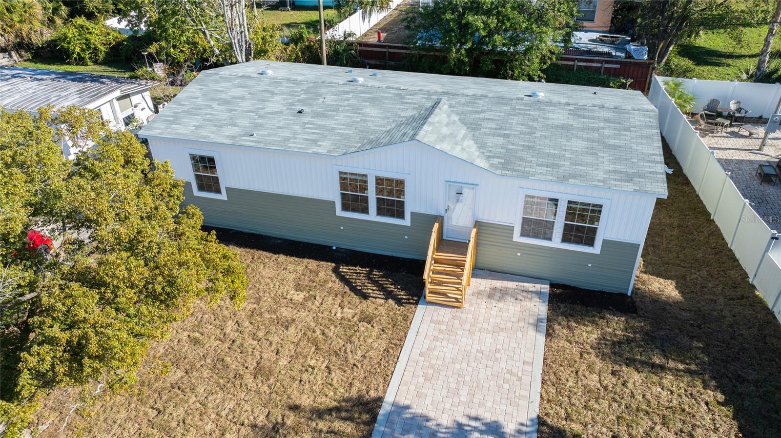 Image 25 of 31 For 1913 Woodcrest Drive