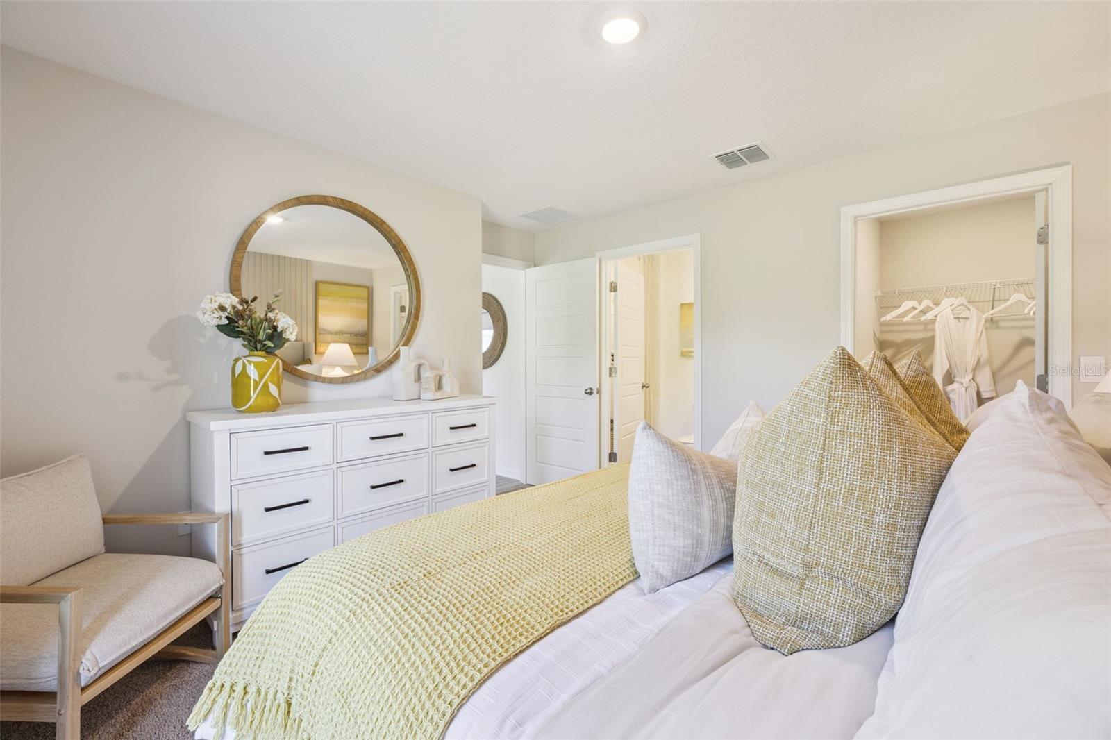 Image 14 of 27 For 174 Bullfrog