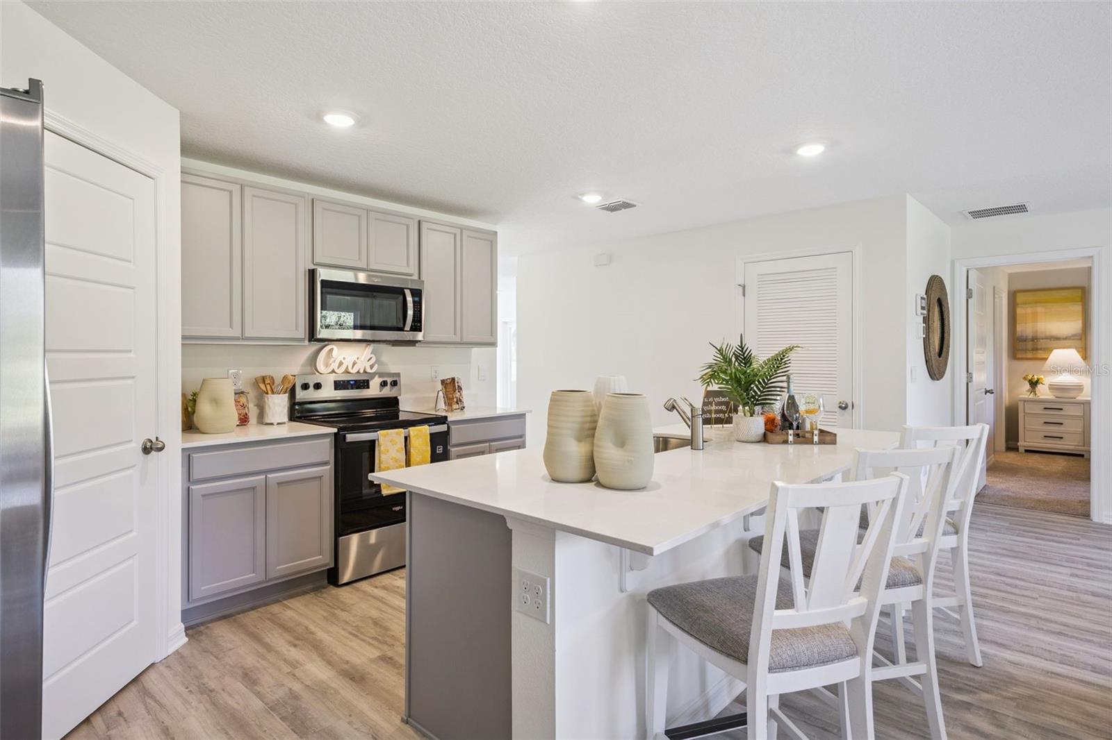 Image 9 of 27 For 174 Bullfrog