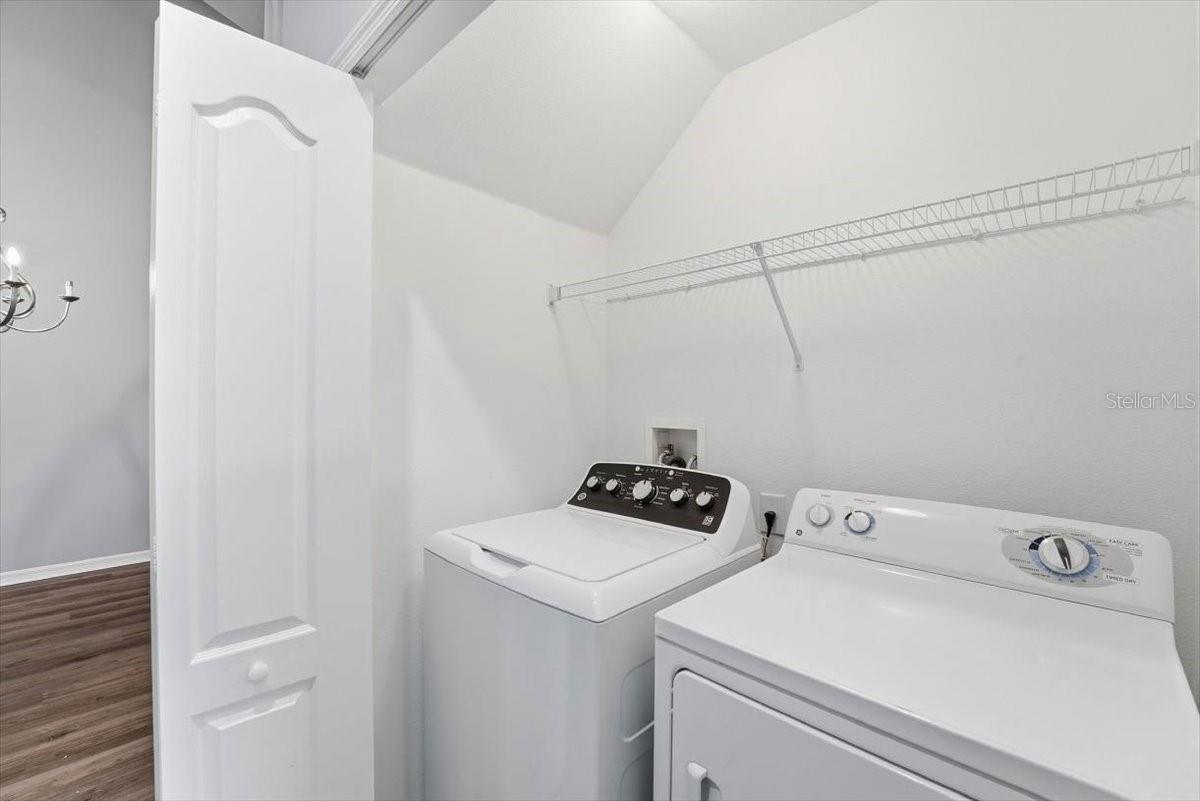 Image 11 of 13 For 182 Chippendale Terrace