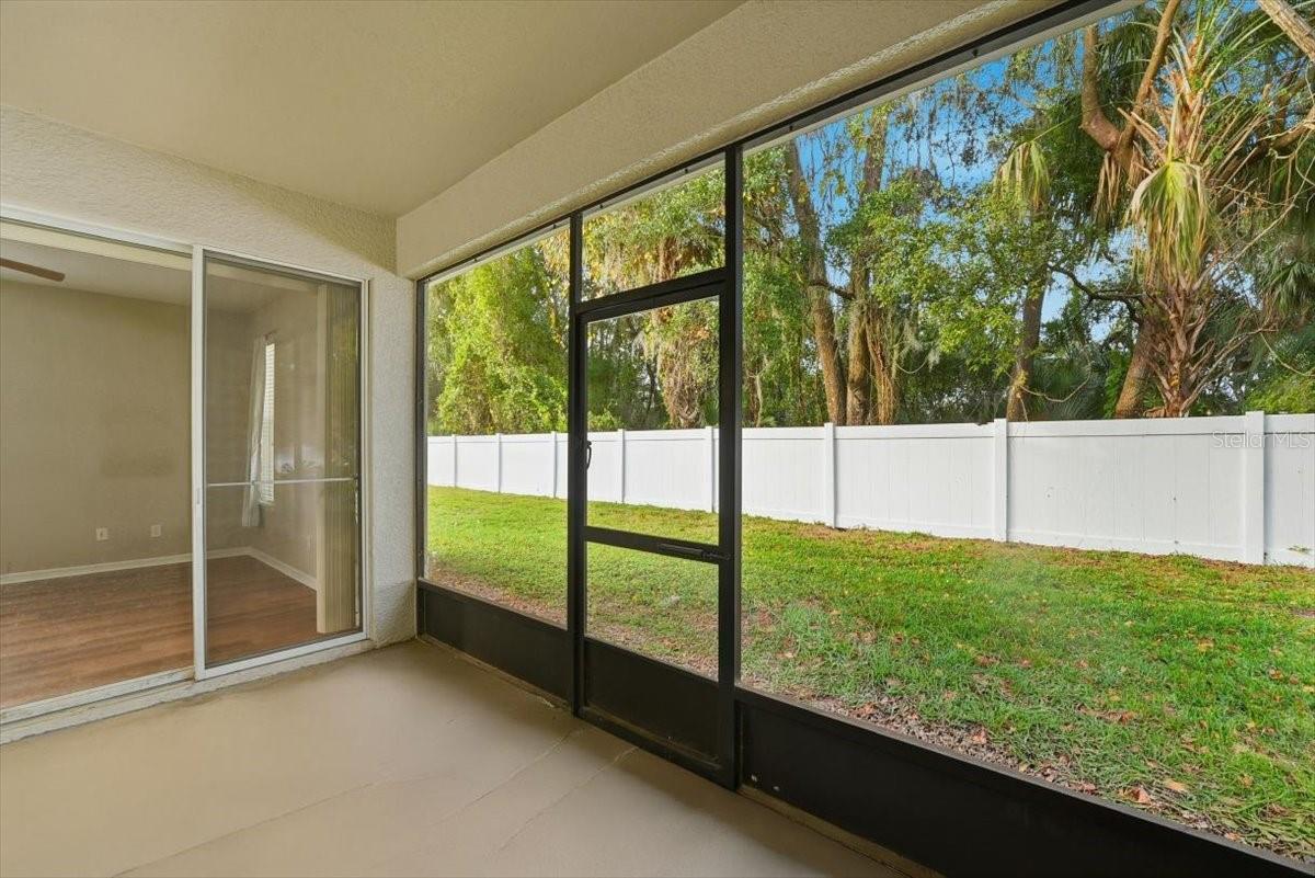 Image 12 of 13 For 182 Chippendale Terrace