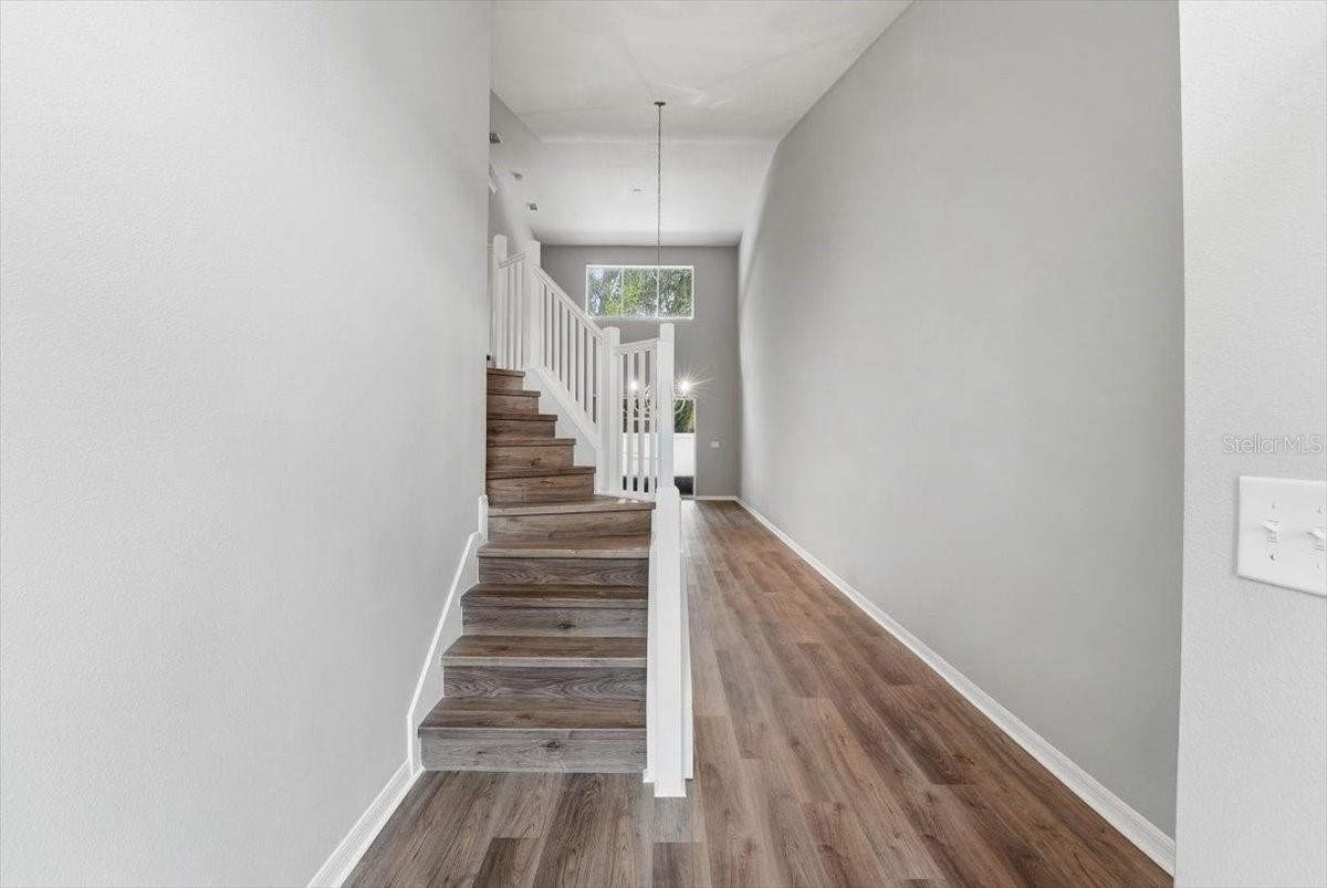 Image 2 of 13 For 182 Chippendale Terrace