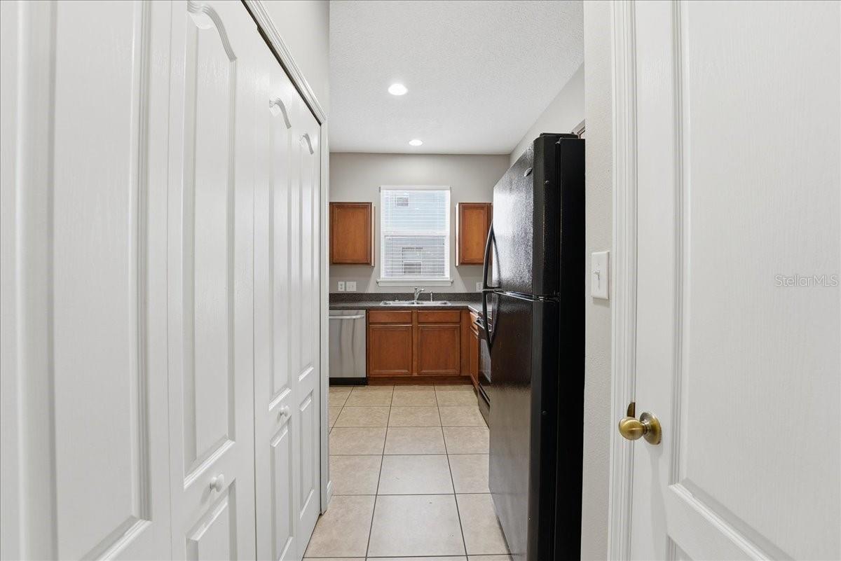 Image 4 of 13 For 182 Chippendale Terrace