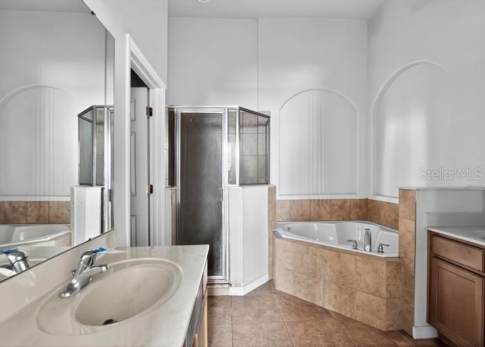 Image 15 of 16 For 11813 Via Lucerna Circle