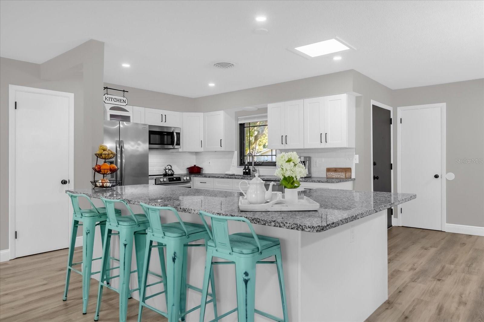 Image 18 of 33 For 806 Arlington Boulevard