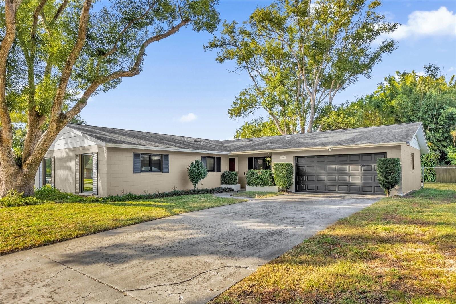 Image 2 of 33 For 806 Arlington Boulevard