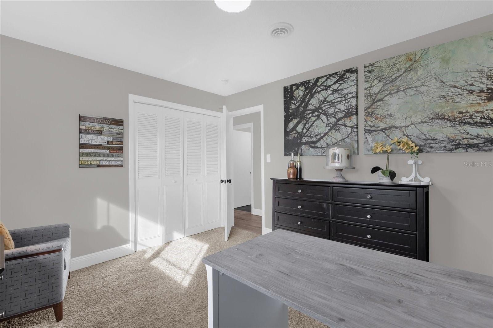 Image 26 of 33 For 806 Arlington Boulevard