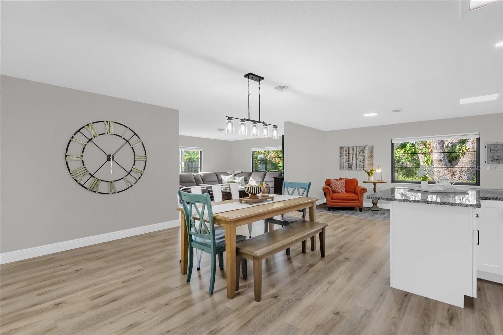 Image 6 of 33 For 806 Arlington Boulevard