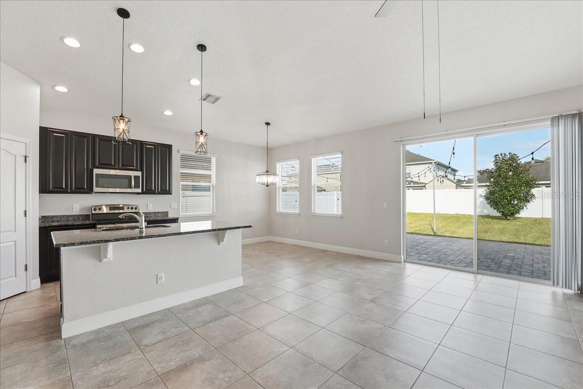 Image 3 of 14 For 11007 Inside Loop