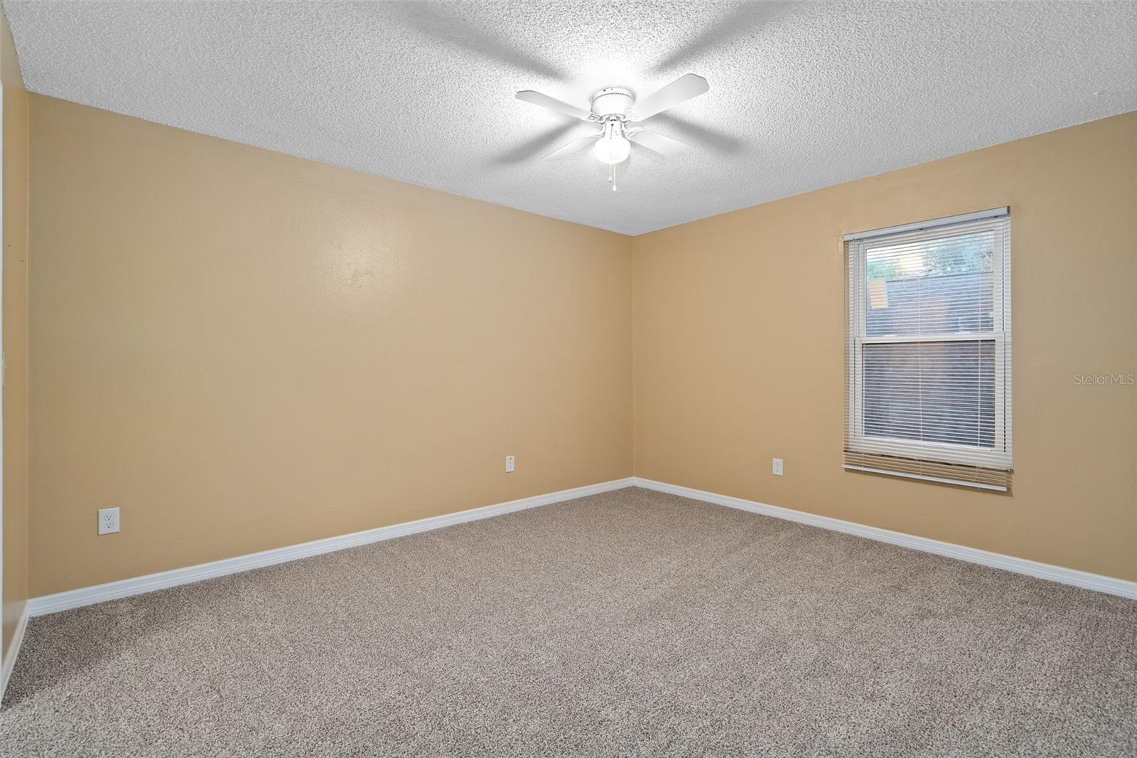 Image 28 of 39 For 6010 Mountel Court