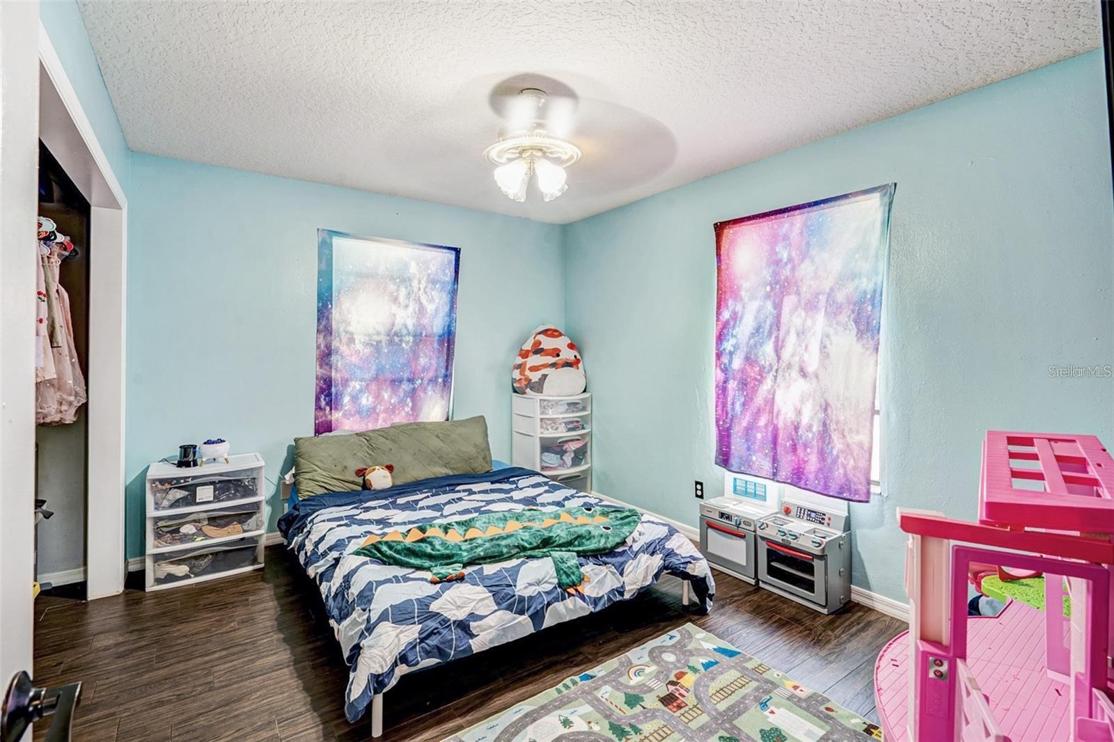 Image 21 of 32 For 17411 Hillside Drive